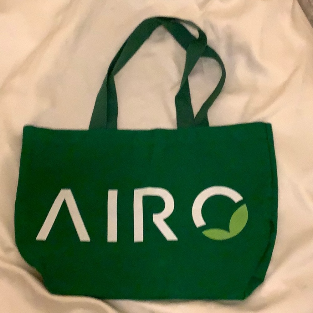 AIRO GREEN CANVAS TOTE